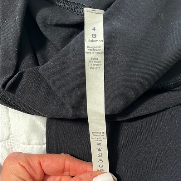 Lululemon Black Align Leggings size 4 25” - Picture 6 of 6